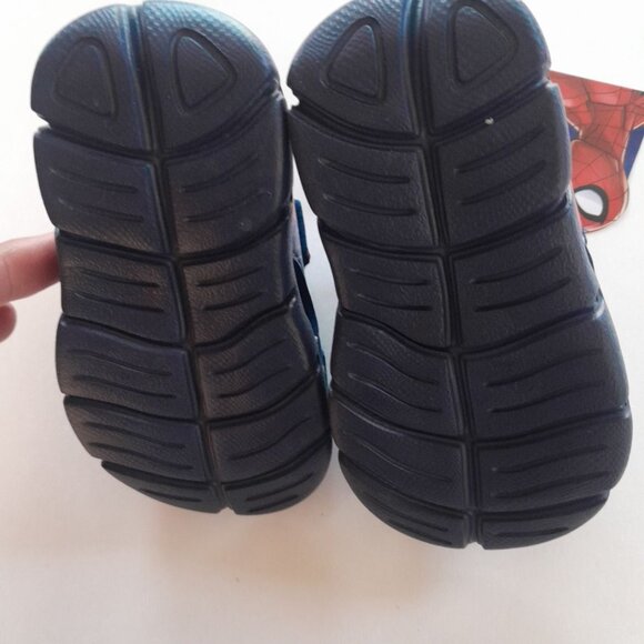 Boys Spiderman Sandals Size 5 - Picture 5 of 6
